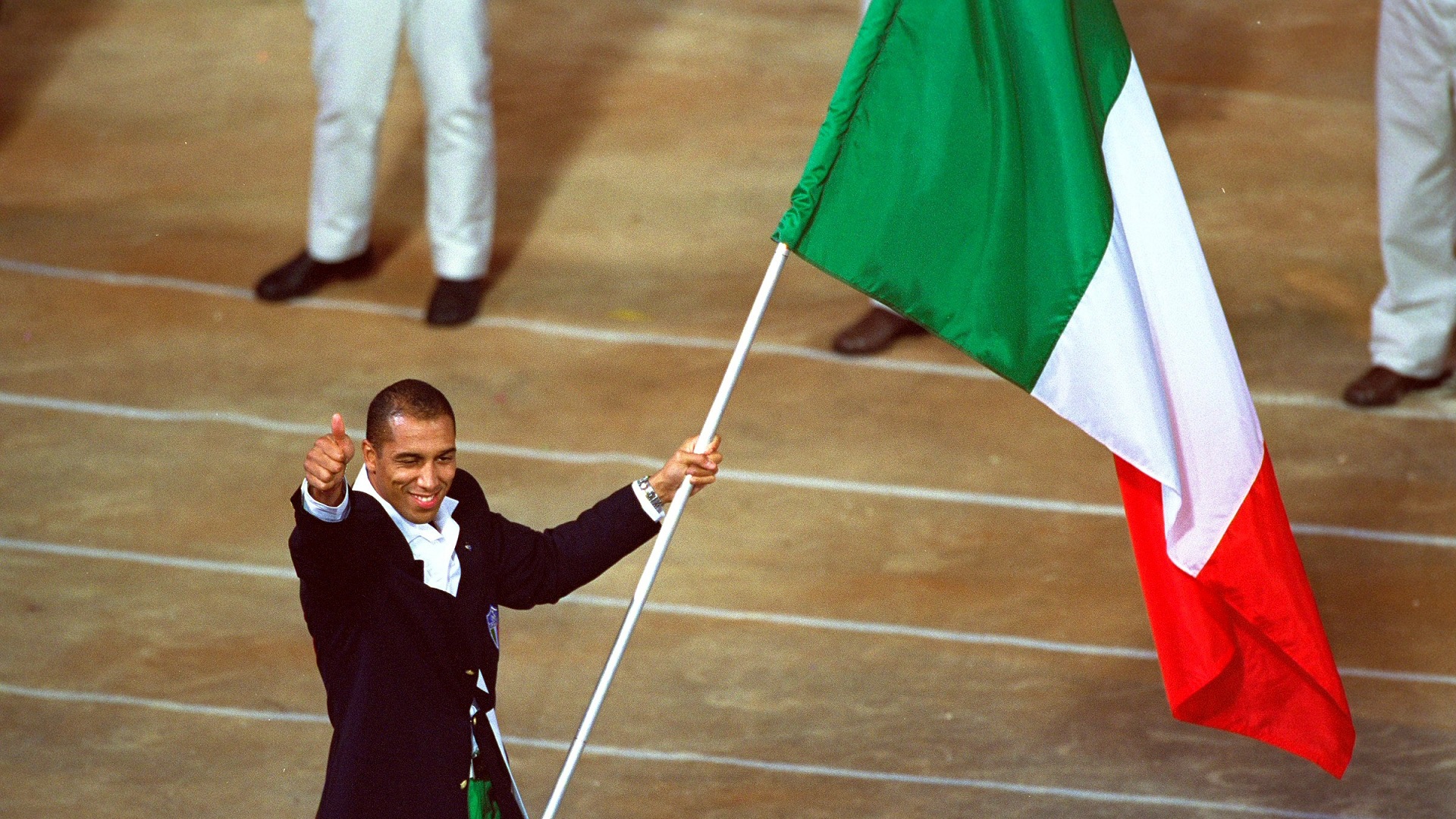 Portabandiera olimpiadi: tradizione italiana